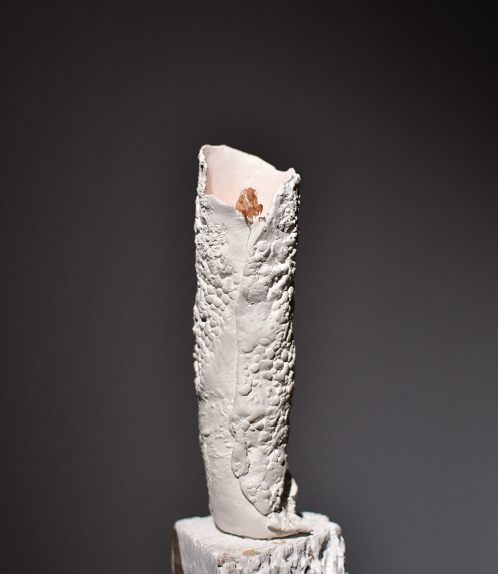 Esmeralda Momferratou, <i>⌭</i>, 2022, clay, plasticine, cicada's shell, 17x5x5 cm